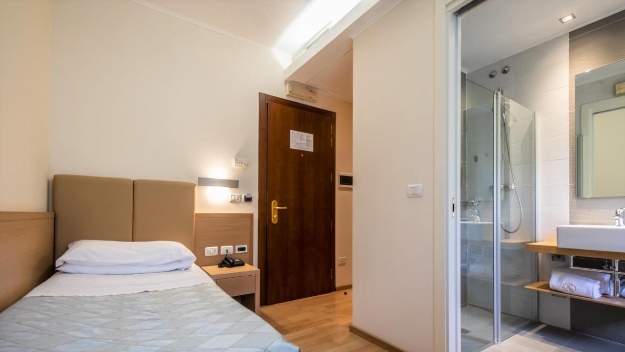 Hotel Centro Benessere Gardel Arta Terme Bagian luar foto